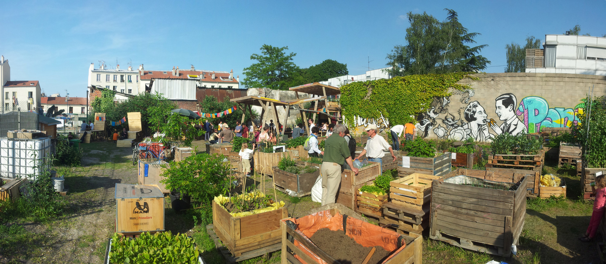 s+a-201405-BANANEBUS-pano-web